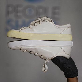 Unyellowing